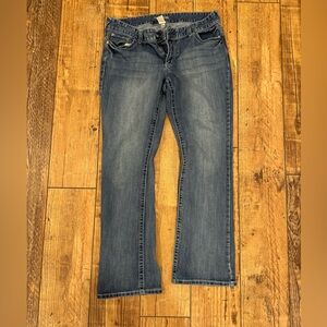 Size 16 regular bootcut Maurice’s jeans